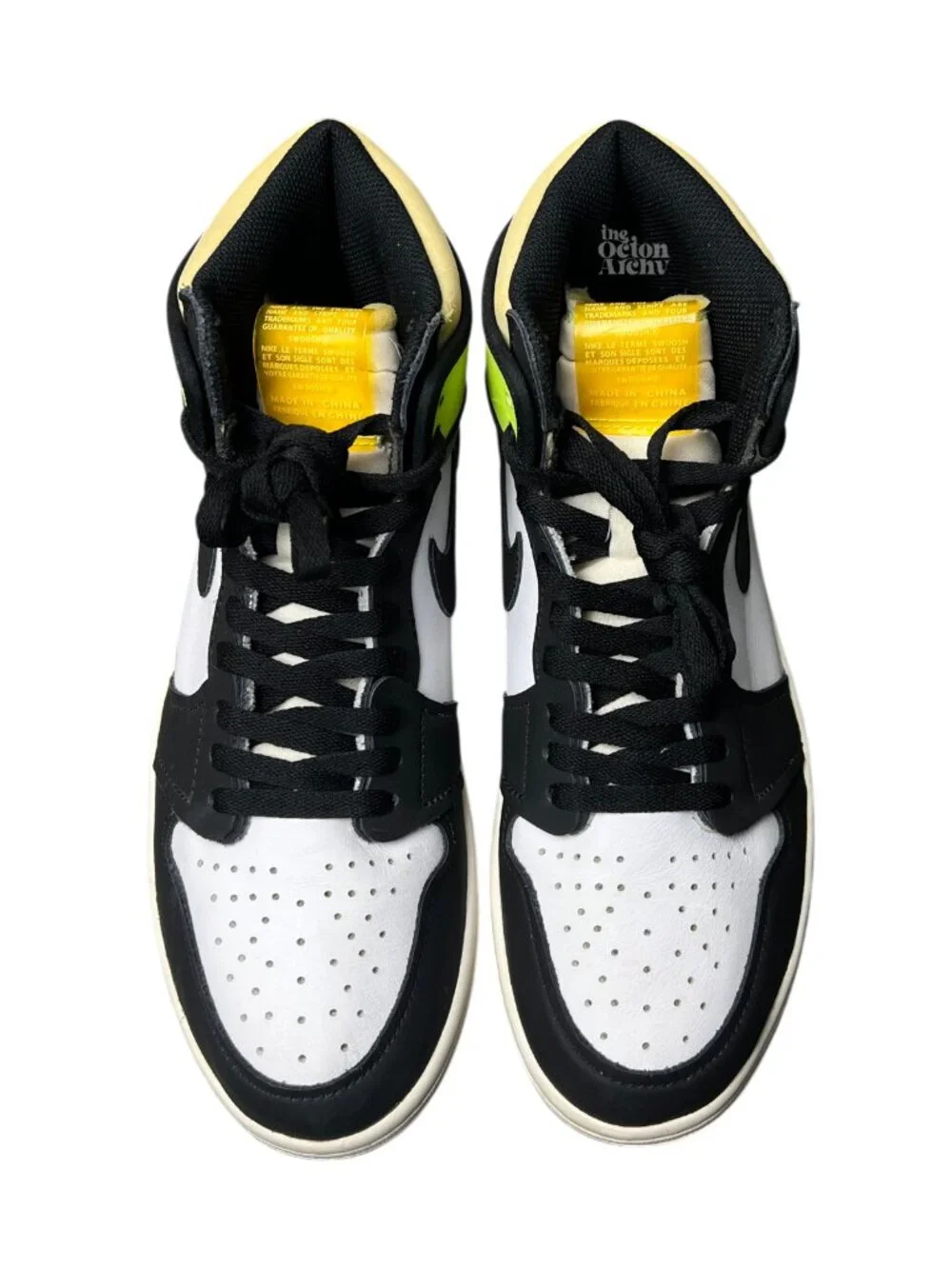 Size 10.5 Air Jordan 1 Retro High OG 'Volt Gold' 555088-118 Pre-Owned